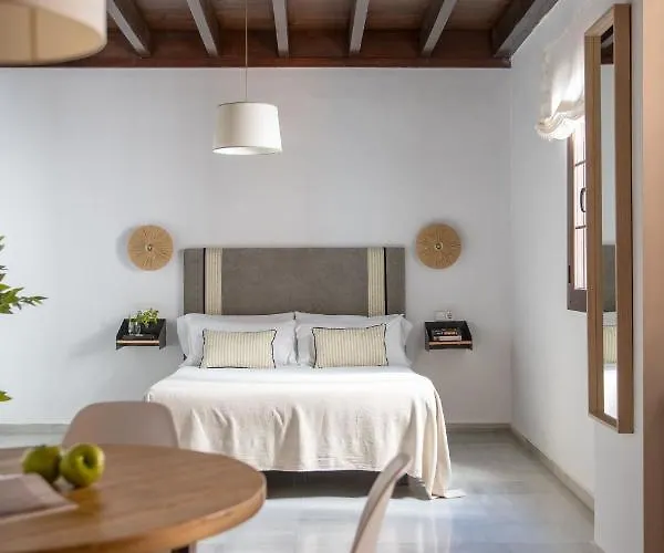 Triana Boutique By Hommyhome