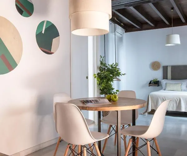 Triana Boutique By Hommyhome