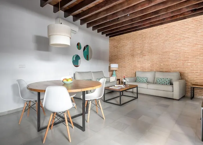 Διαμέρισμα Triana Boutique By Hommyhome