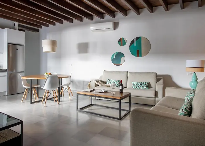 Triana Boutique By Hommyhome